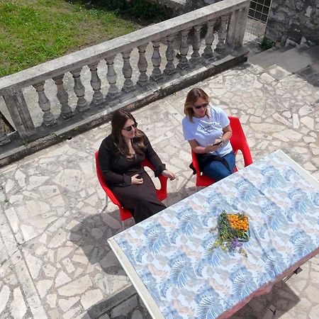 Garden Vista Stone House Villa โกตอร์ ภายนอก รูปภาพ