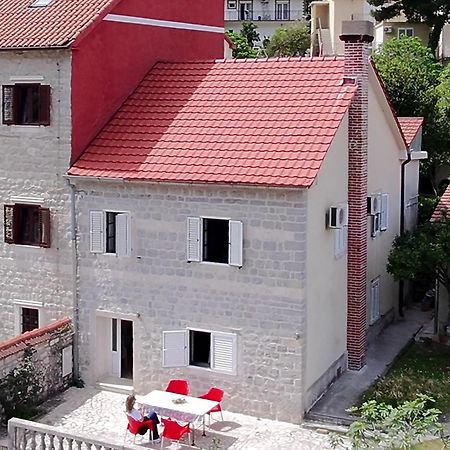 Garden Vista Stone House Villa โกตอร์ ภายนอก รูปภาพ