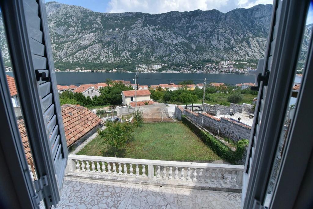 Garden Vista Stone House Villa โกตอร์ ภายนอก รูปภาพ