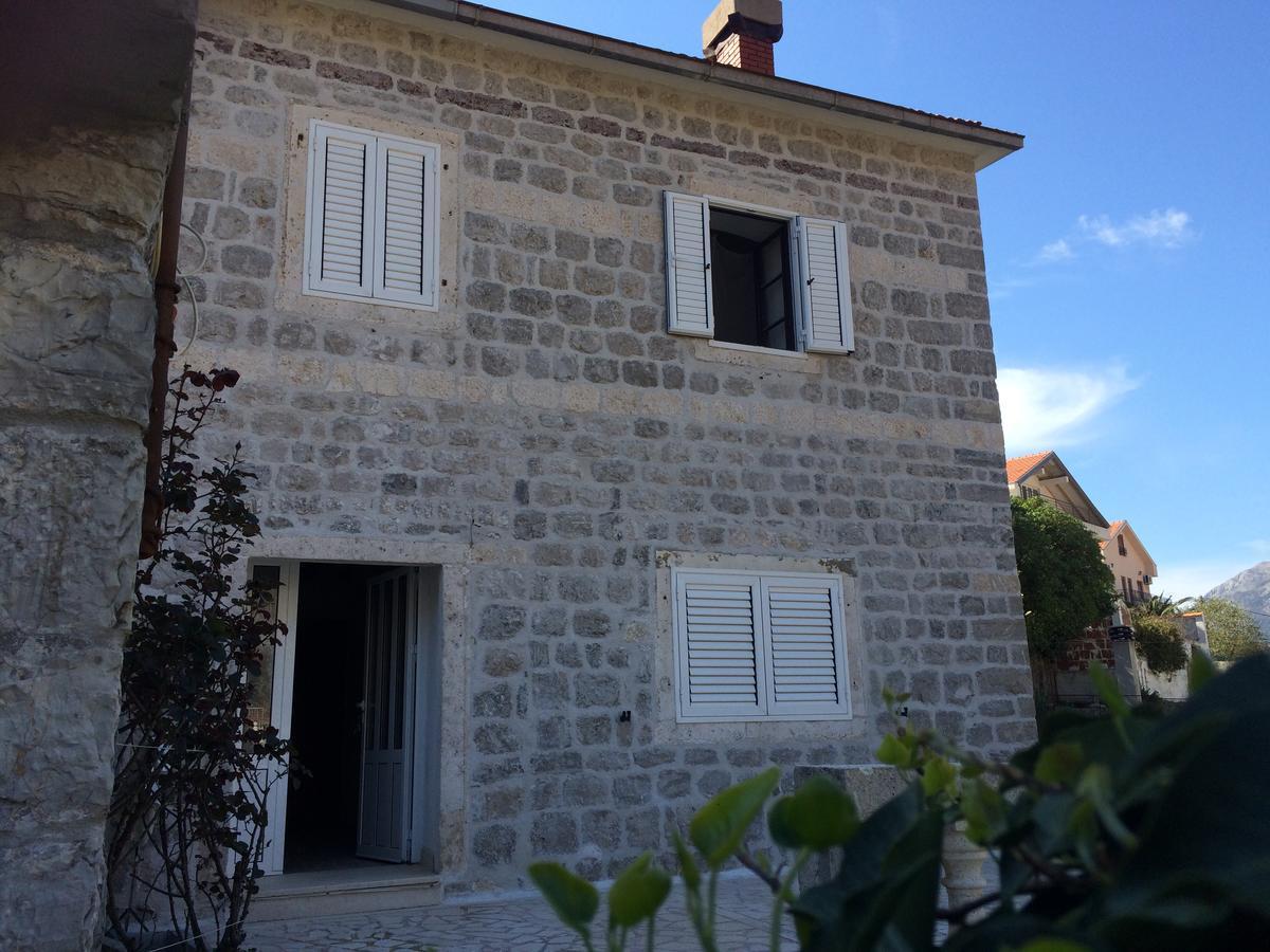 Garden Vista Stone House Villa โกตอร์ ภายนอก รูปภาพ