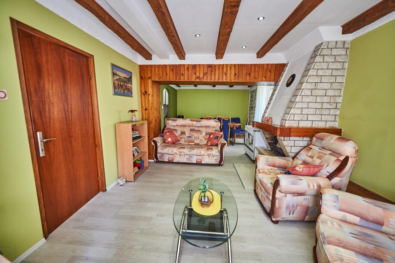 Garden Vista Stone House Villa โกตอร์ ภายนอก รูปภาพ