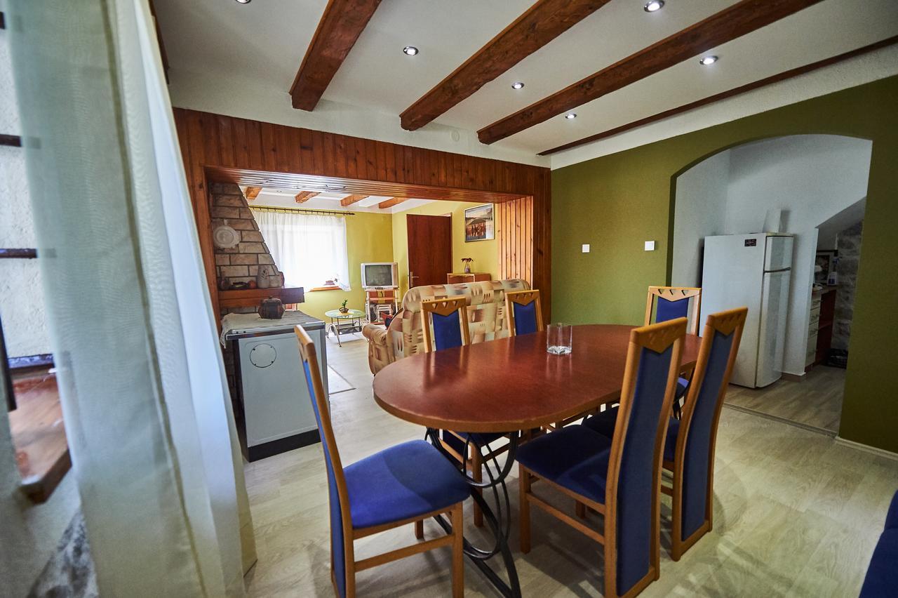 Garden Vista Stone House Villa โกตอร์ ภายนอก รูปภาพ