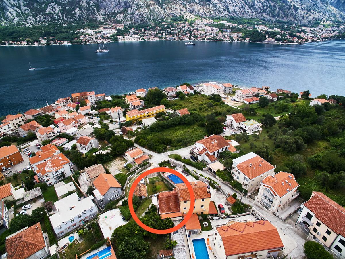 Garden Vista Stone House Villa โกตอร์ ภายนอก รูปภาพ